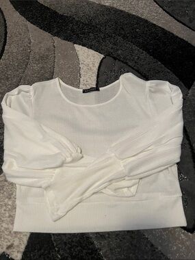 Made in USA Women’s White Long Sleeve Ribbed Top